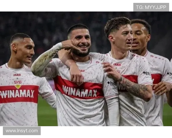 德甲球队合照调色：如何利用调色技巧提升球队合照效果